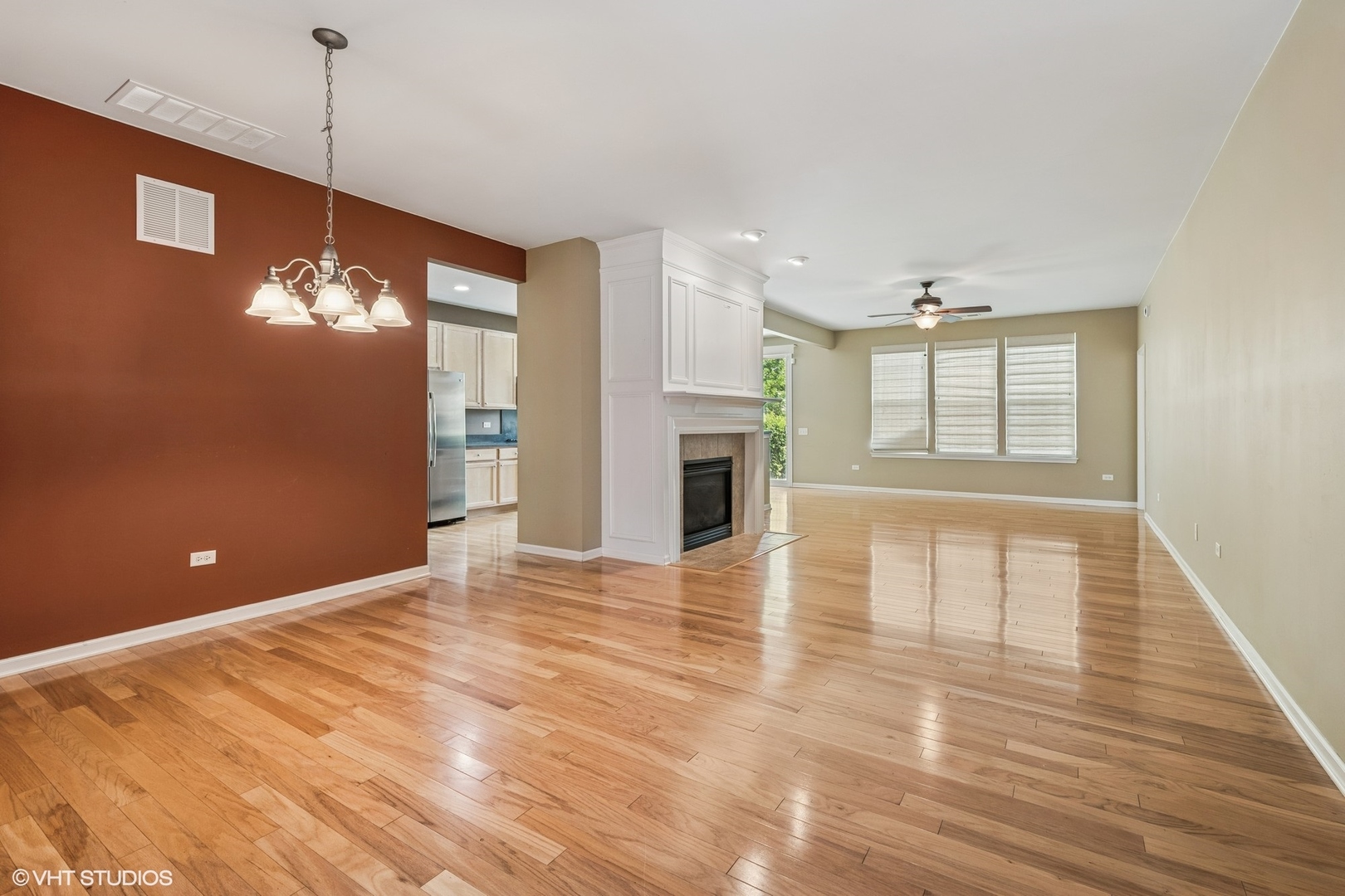 3353 Sheridan Lane, Mundelein, IL 60060