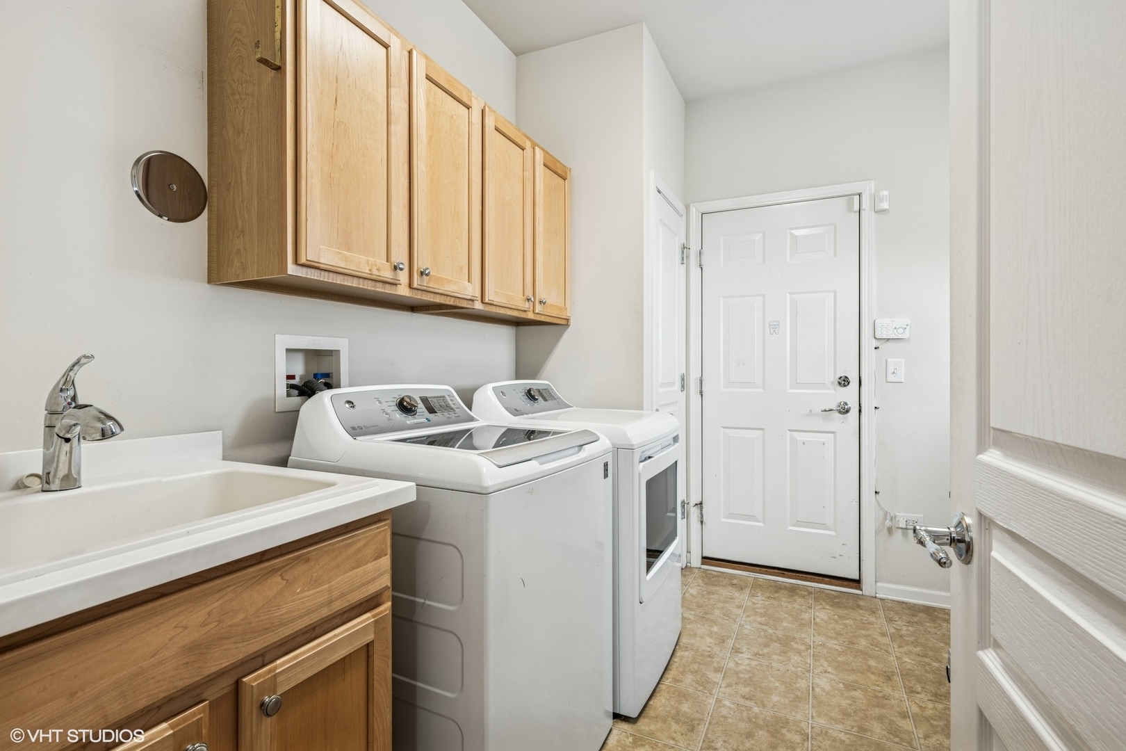 3353 Sheridan Lane, Mundelein, IL 60060