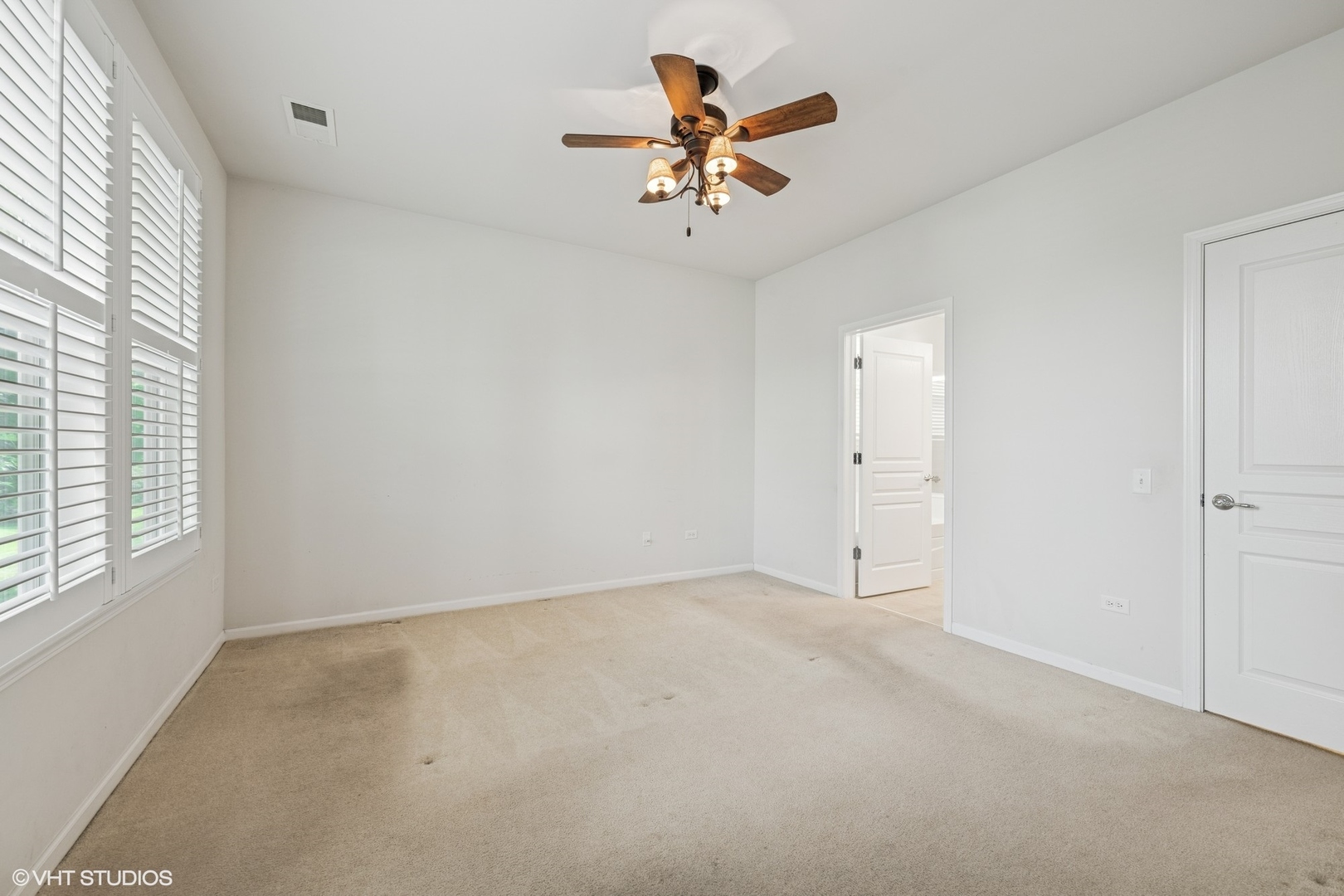 3353 Sheridan Lane, Mundelein, IL 60060