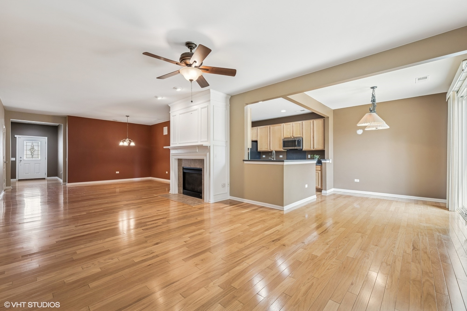 3353 Sheridan Lane, Mundelein, IL 60060
