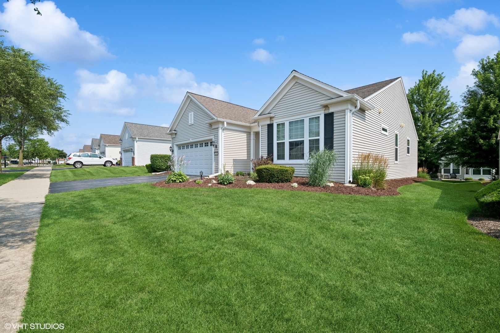 3353 Sheridan Lane, Mundelein, IL 60060