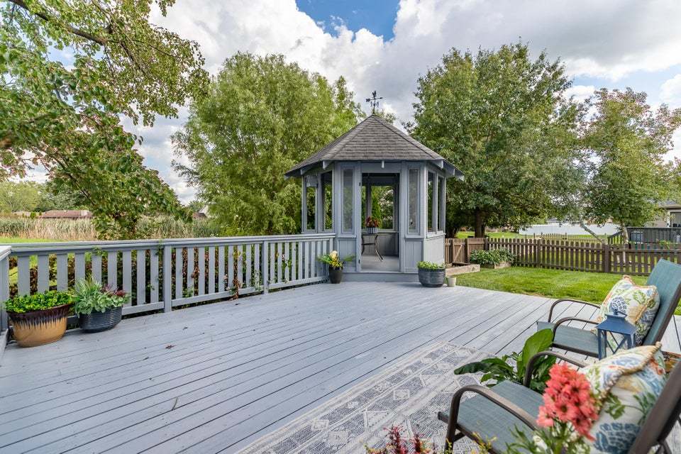 2715 Capri Drive, Schererville, IN 46375