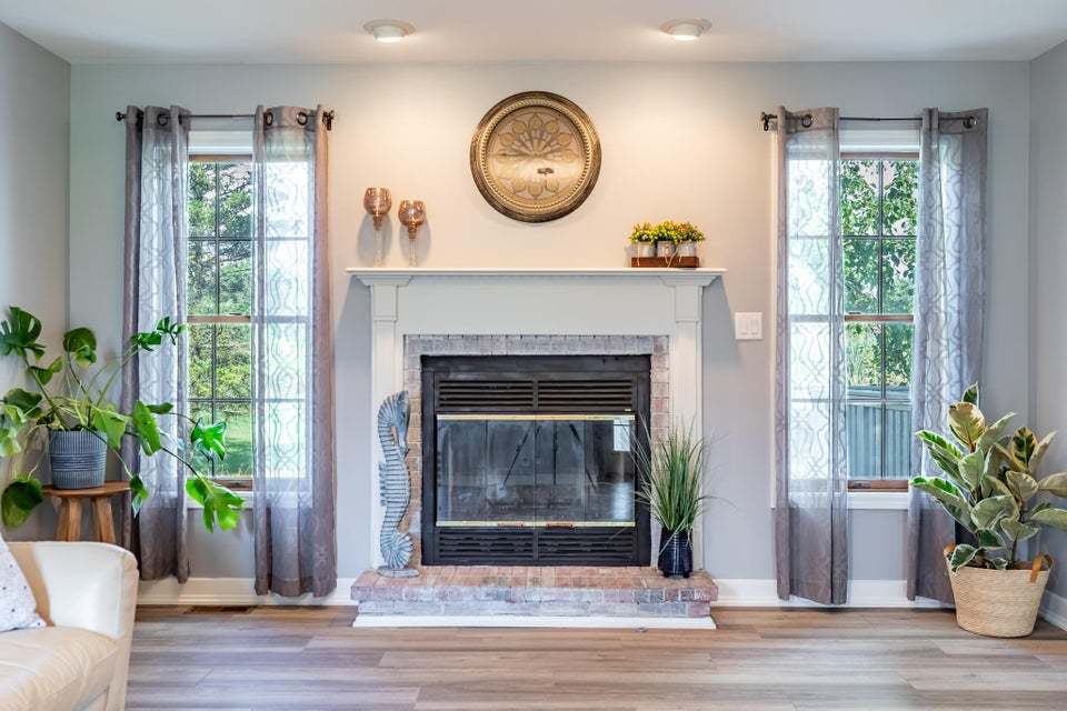 2715 Capri Drive, Schererville, IN 46375