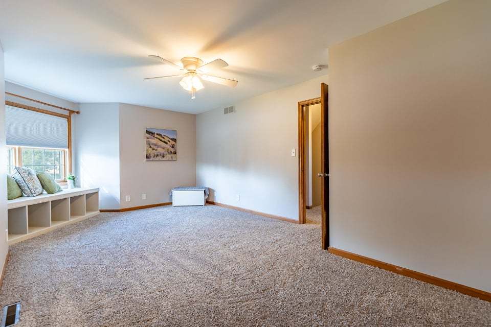 2715 Capri Drive, Schererville, IN 46375