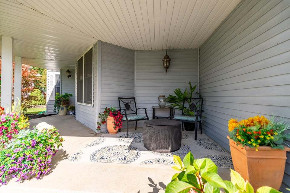 2715 Capri Drive, Schererville, IN 46375