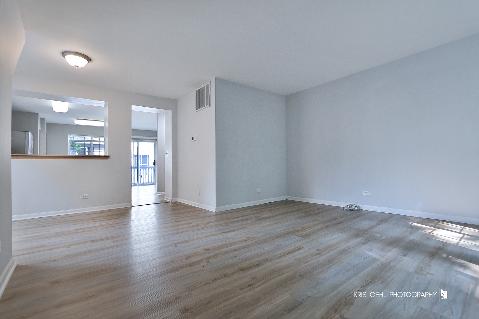 321 W Whispering Oaks Lane, Round Lake, IL 60073