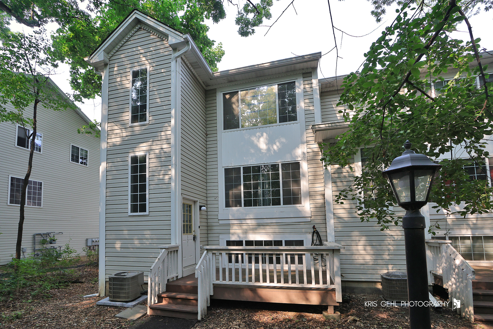 321 W Whispering Oaks Lane, Round Lake, IL 60073