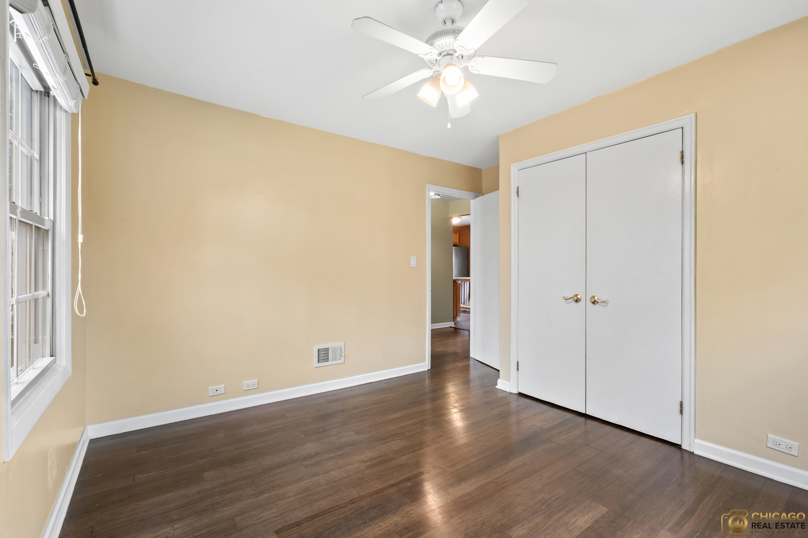 406 W Avery Street, Elmhurst, IL 60126