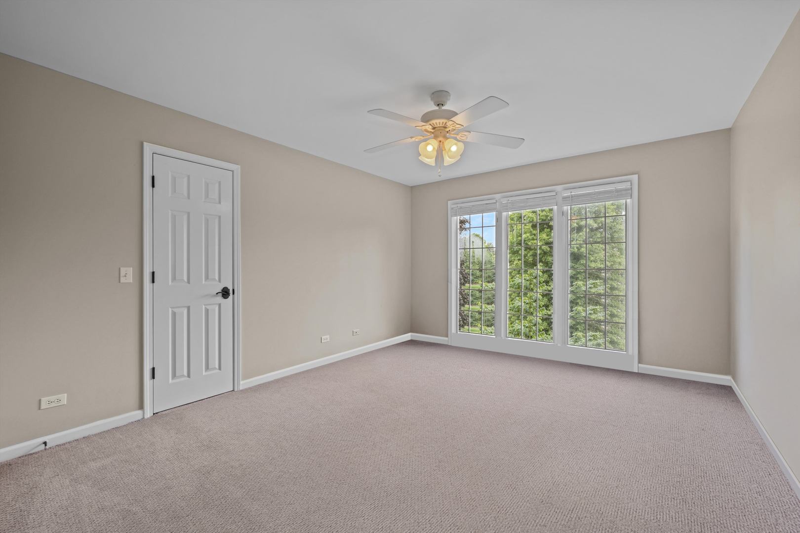 6N583 Promontory Court, St. Charles, IL 60175