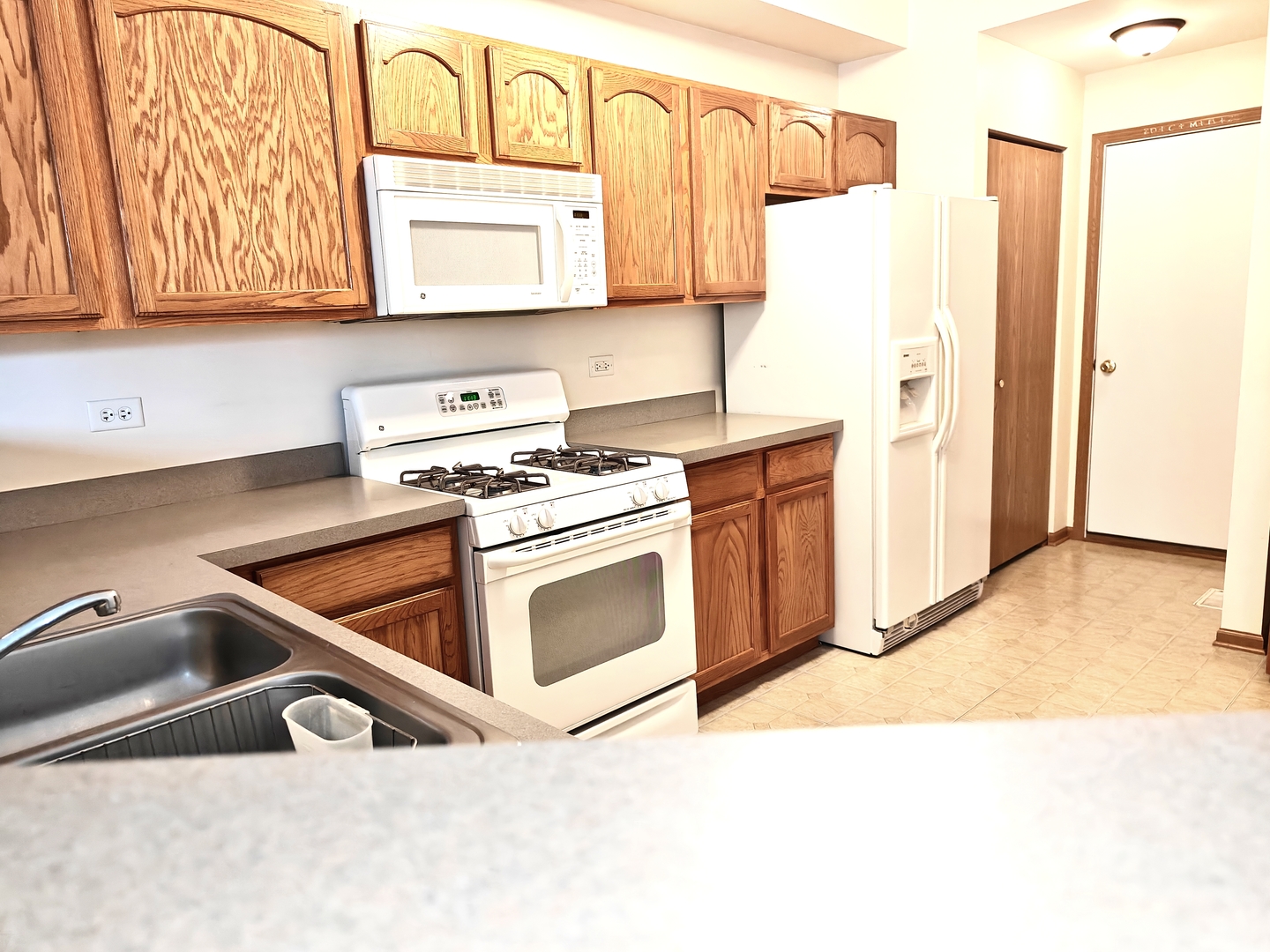 667 Morris Court #667, Lakemoor, IL 60051