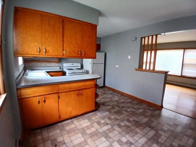1039 Bellwood Avenue, Bellwood, IL 60104