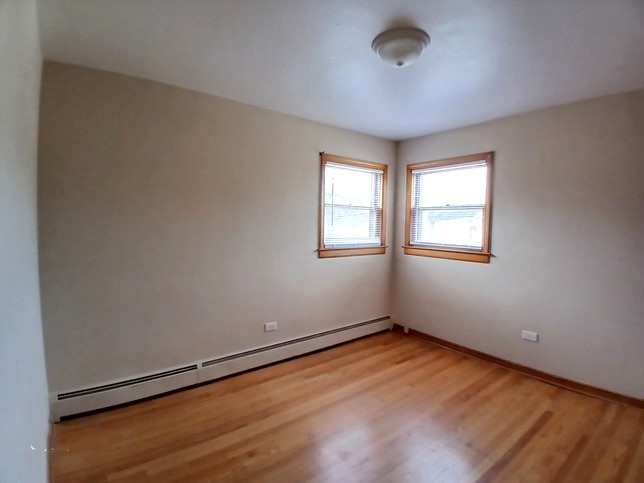 1039 Bellwood Avenue, Bellwood, IL 60104
