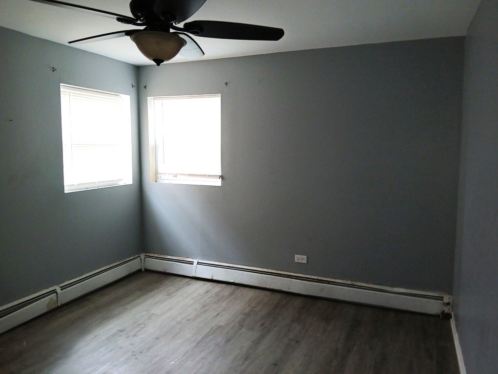 1039 Bellwood Avenue, Bellwood, IL 60104