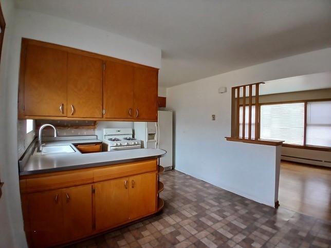 1039 Bellwood Avenue, Bellwood, IL 60104