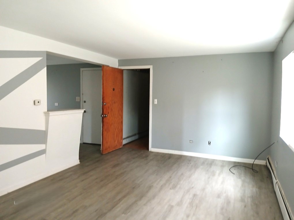 1039 Bellwood Avenue, Bellwood, IL 60104