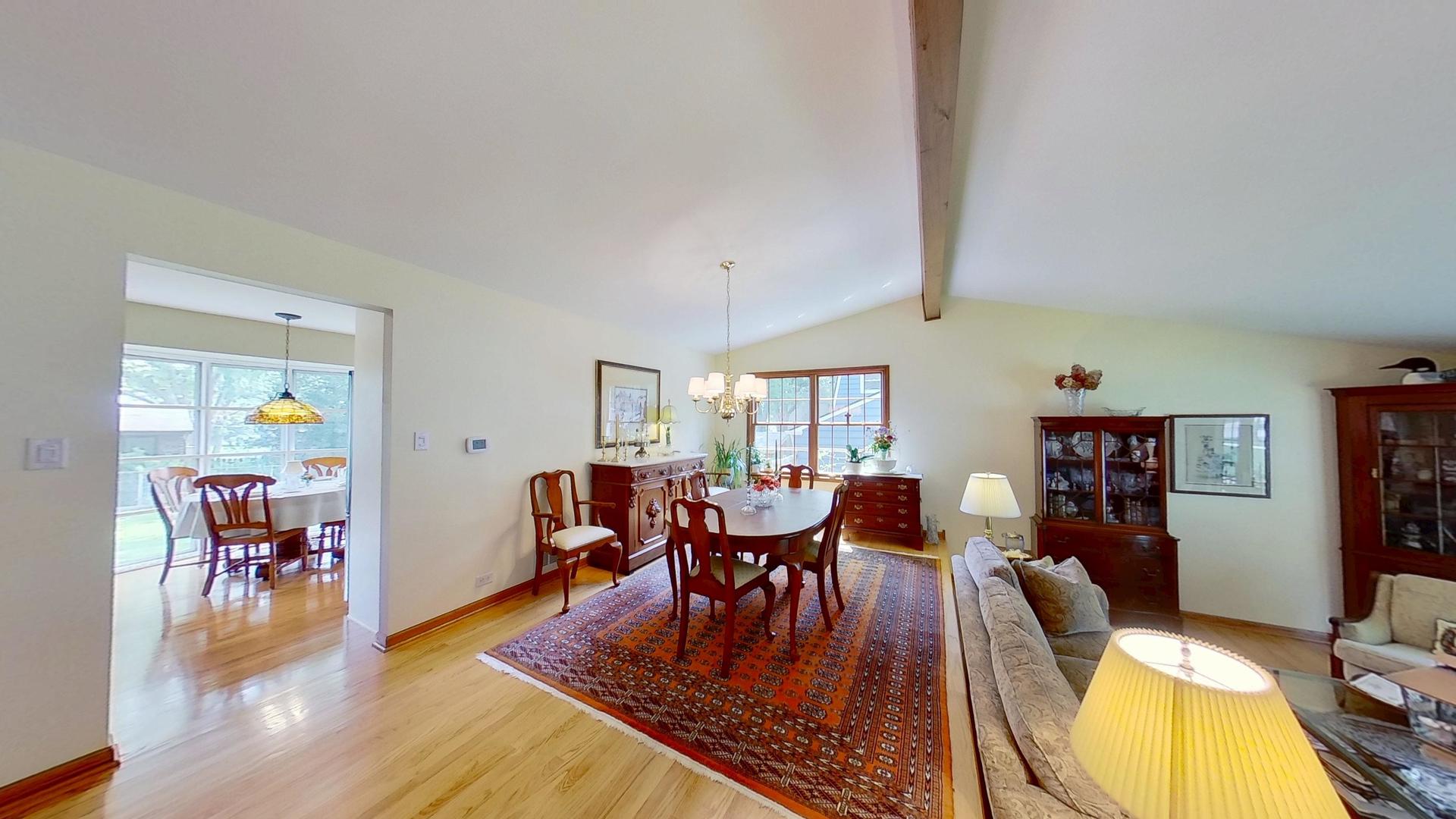 963 N Ventura Drive, Palatine, IL 60074