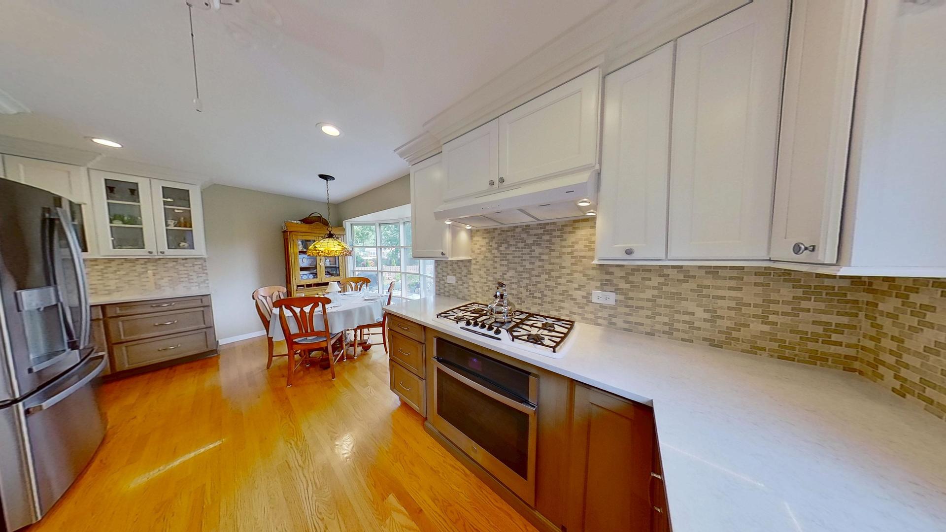 963 N Ventura Drive, Palatine, IL 60074