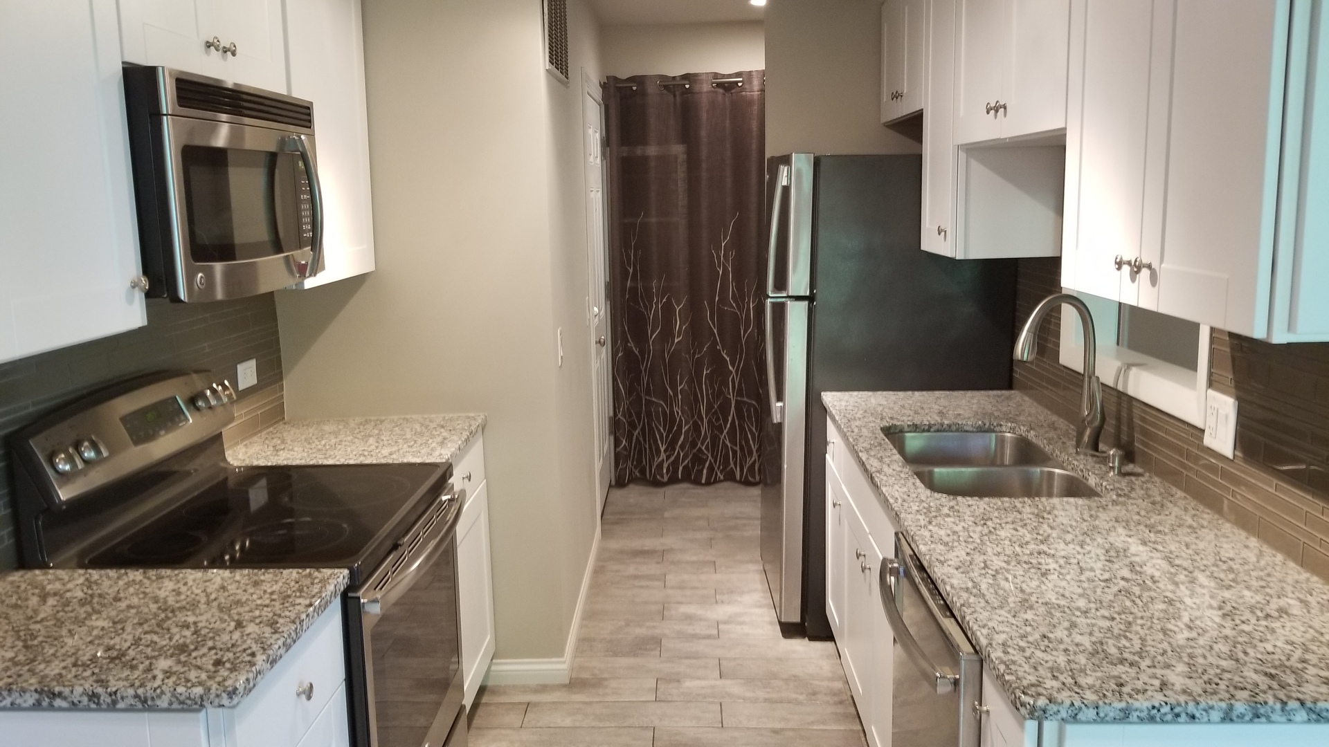 1609 MAPLE Terrace #2E, Lisle, IL 60532