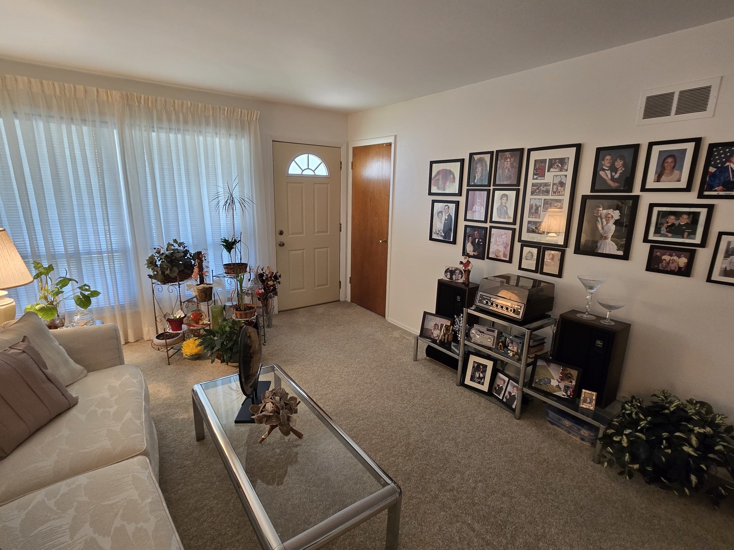 15220 Lawndale Avenue, Midlothian, IL 60445