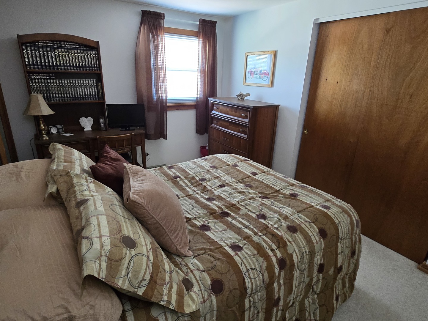 15220 Lawndale Avenue, Midlothian, IL 60445