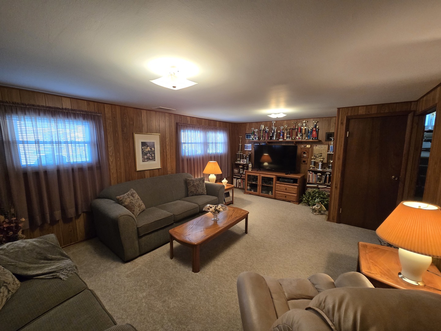 15220 Lawndale Avenue, Midlothian, IL 60445