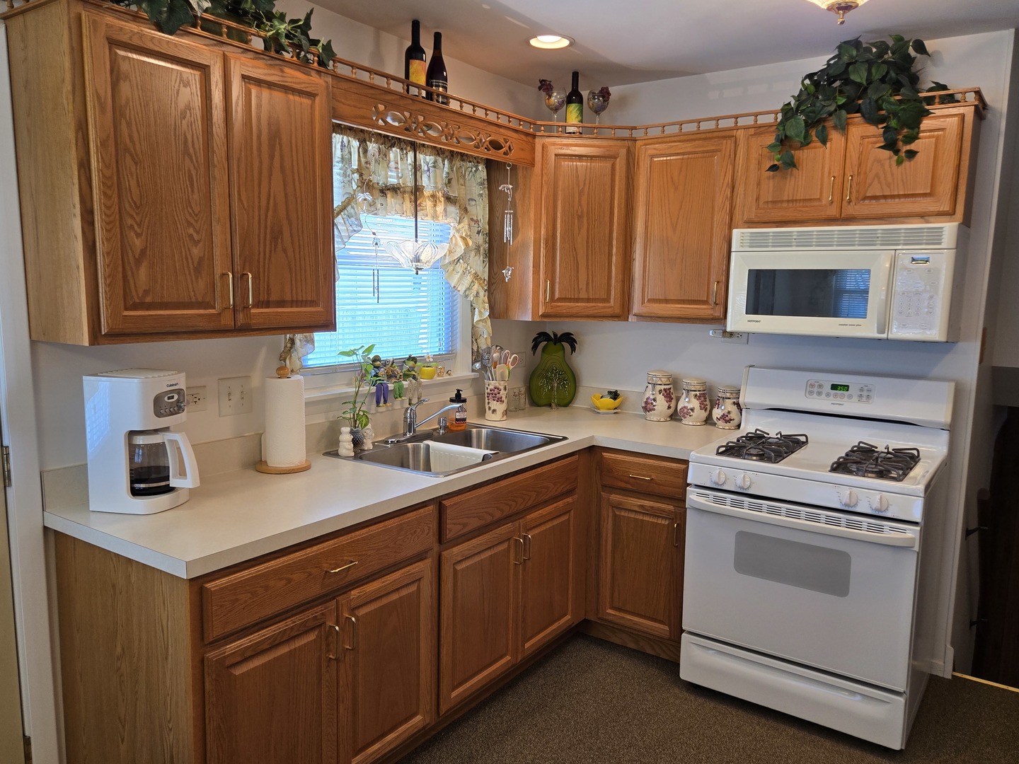 15220 Lawndale Avenue, Midlothian, IL 60445