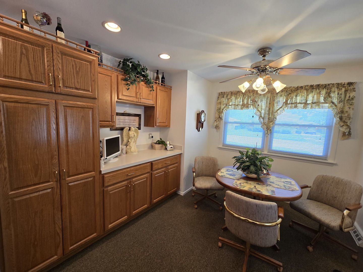 15220 Lawndale Avenue, Midlothian, IL 60445