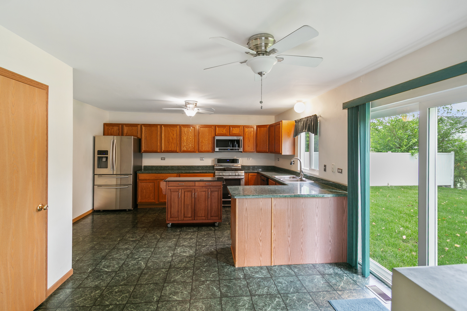 910 Sudbury Drive, Joliet, IL 60435