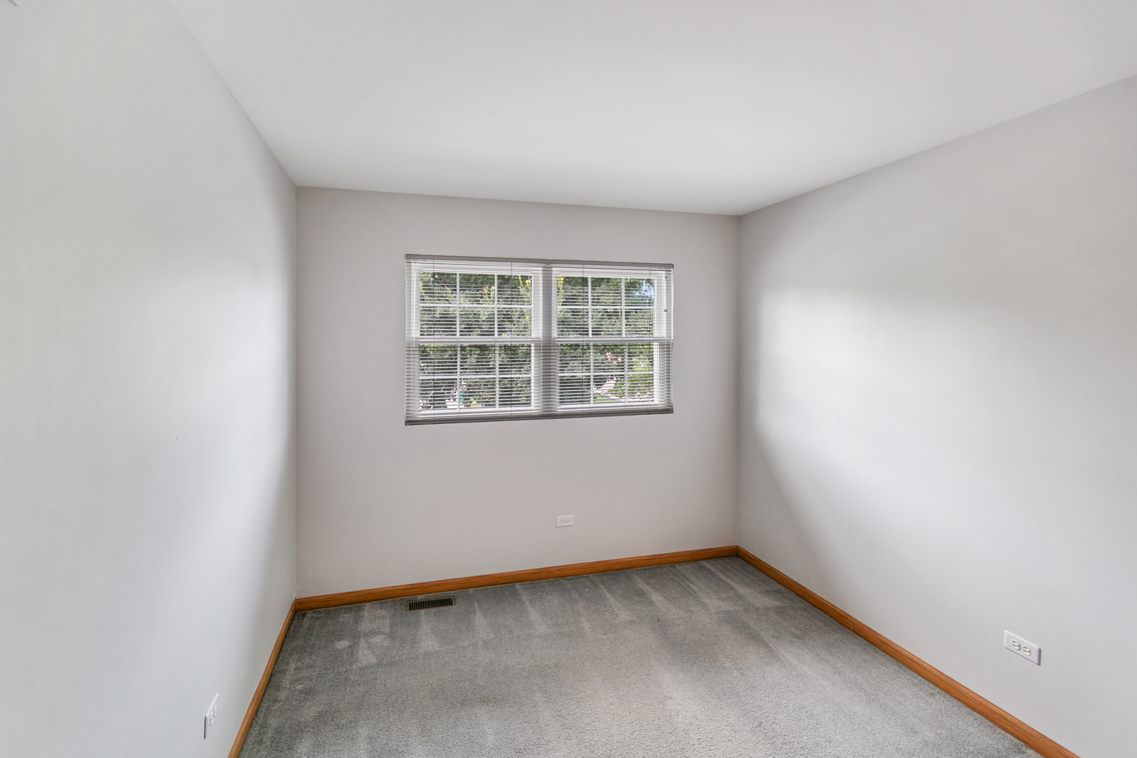 910 Sudbury Drive, Joliet, IL 60435