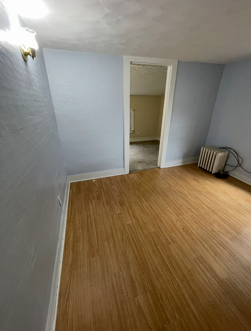209 Center Street #2, Naperville, IL 60540
