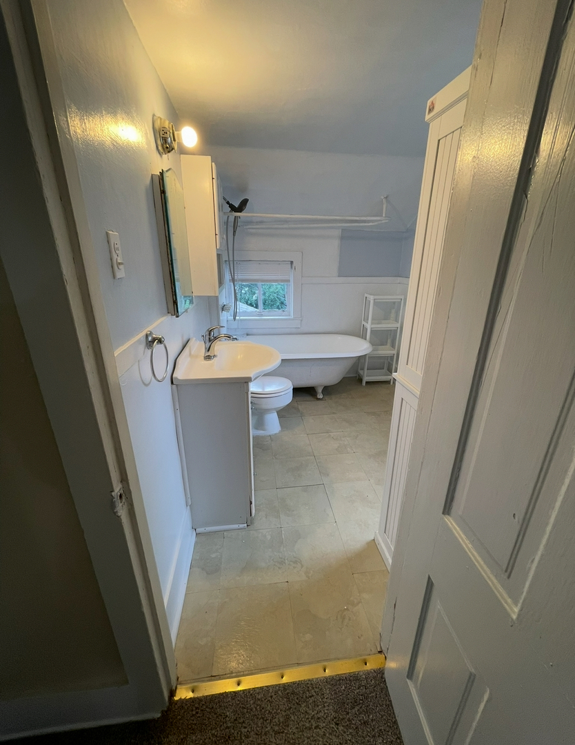 209 Center Street #2, Naperville, IL 60540