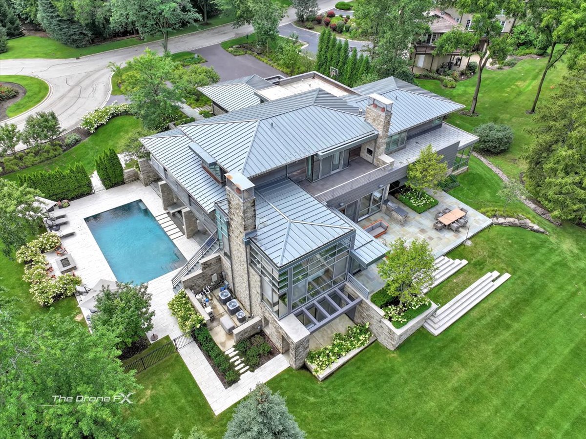 412 Fox Trail Court, Oak Brook, IL 60523