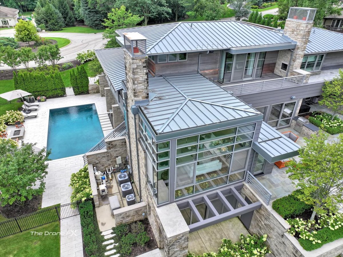 412 Fox Trail Court, Oak Brook, IL 60523