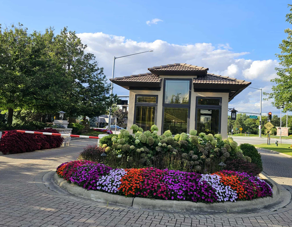412 Fox Trail Court, Oak Brook, IL 60523