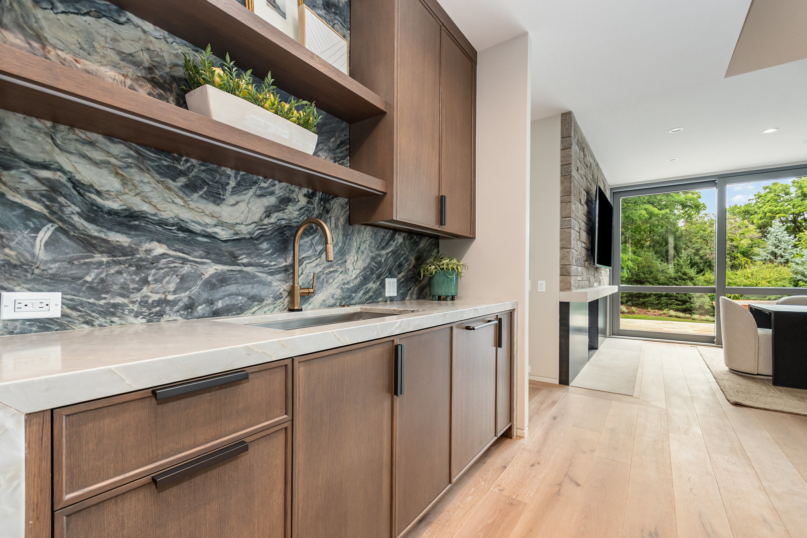 412 Fox Trail Court, Oak Brook, IL 60523