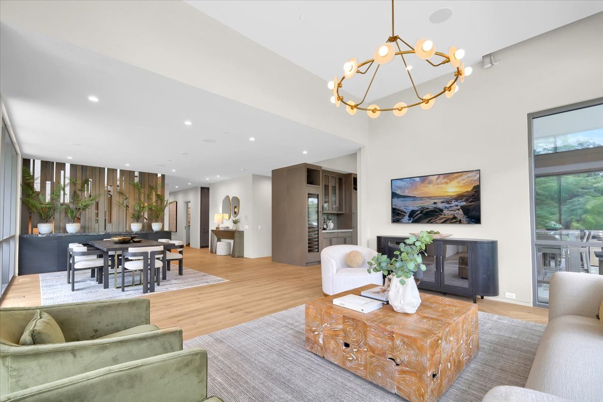 412 Fox Trail Court, Oak Brook, IL 60523