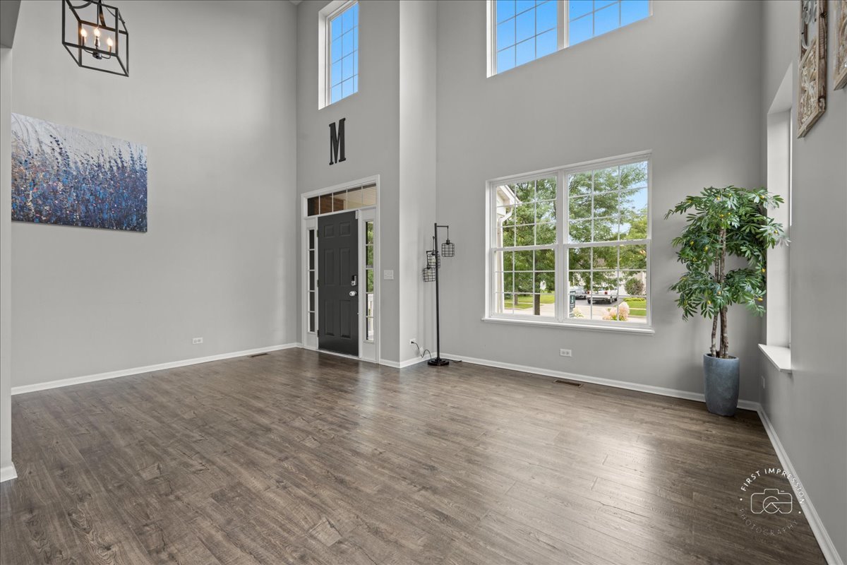 300 Monument Road, Elgin, IL 60124