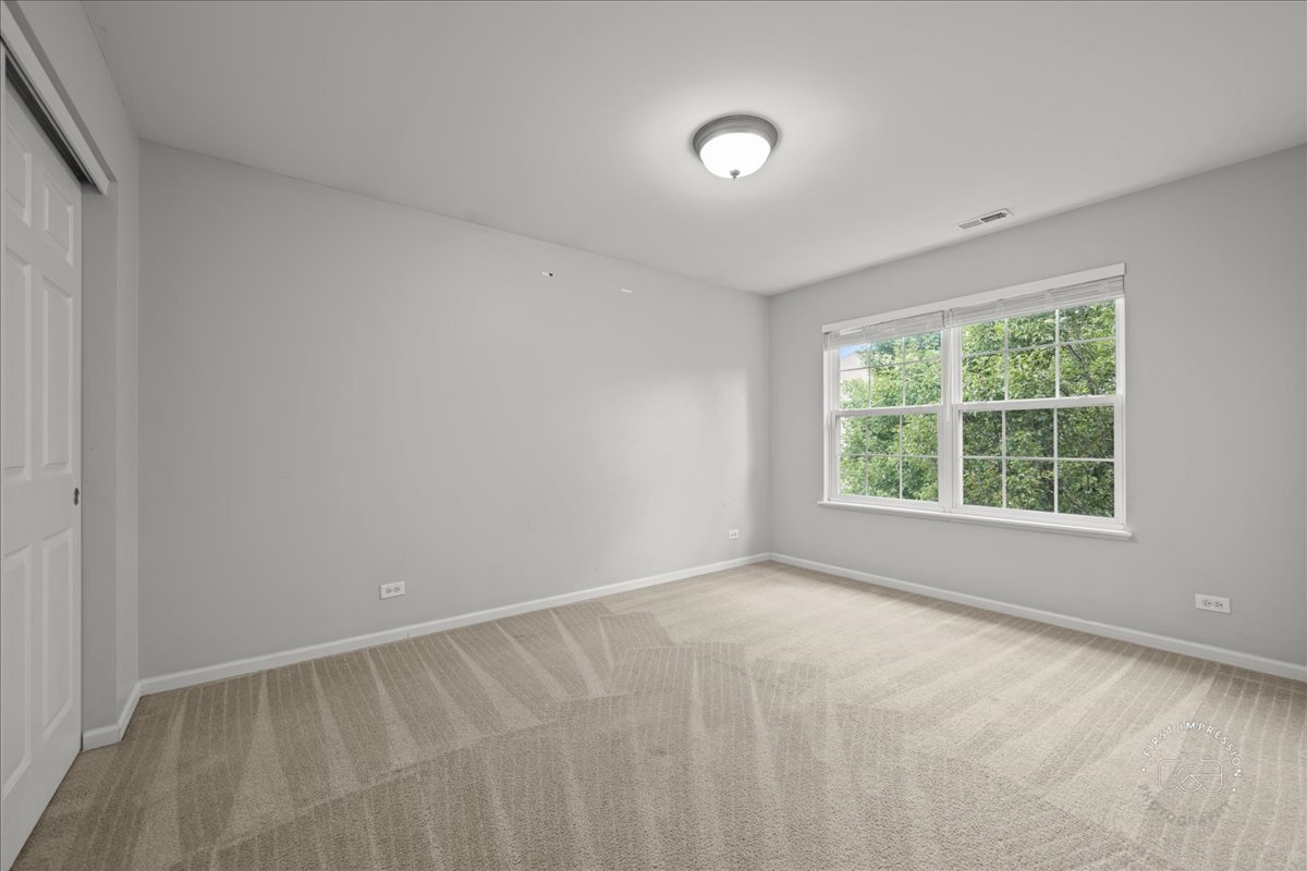 300 Monument Road, Elgin, IL 60124
