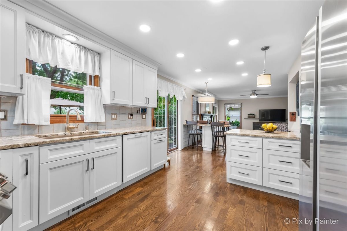 1433 Woodscreek Circle, Crystal Lake, IL 60014