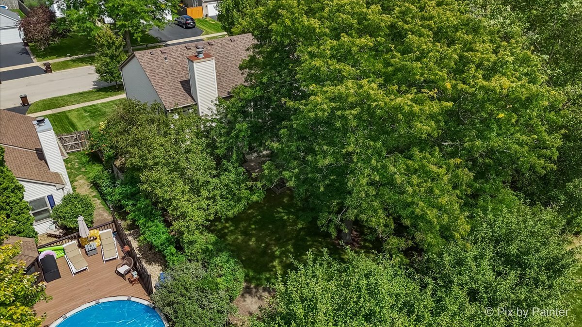 1433 Woodscreek Circle, Crystal Lake, IL 60014