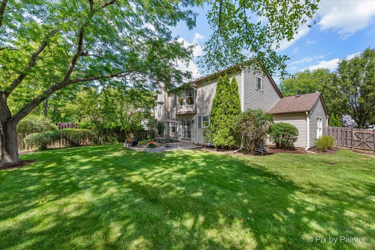 1433 Woodscreek Circle, Crystal Lake, IL 60014