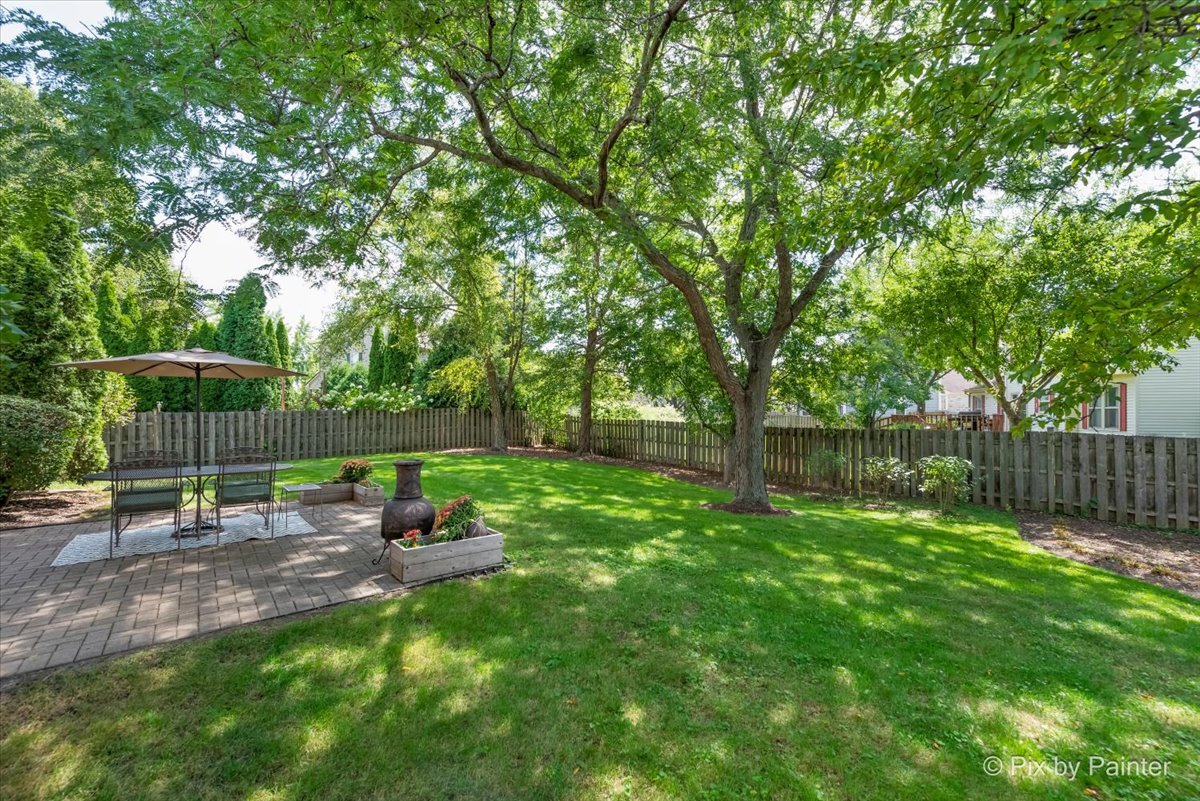 1433 Woodscreek Circle, Crystal Lake, IL 60014