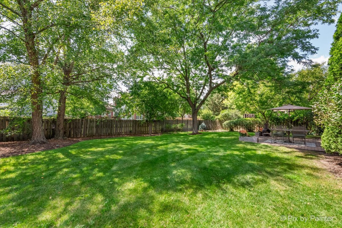 1433 Woodscreek Circle, Crystal Lake, IL 60014