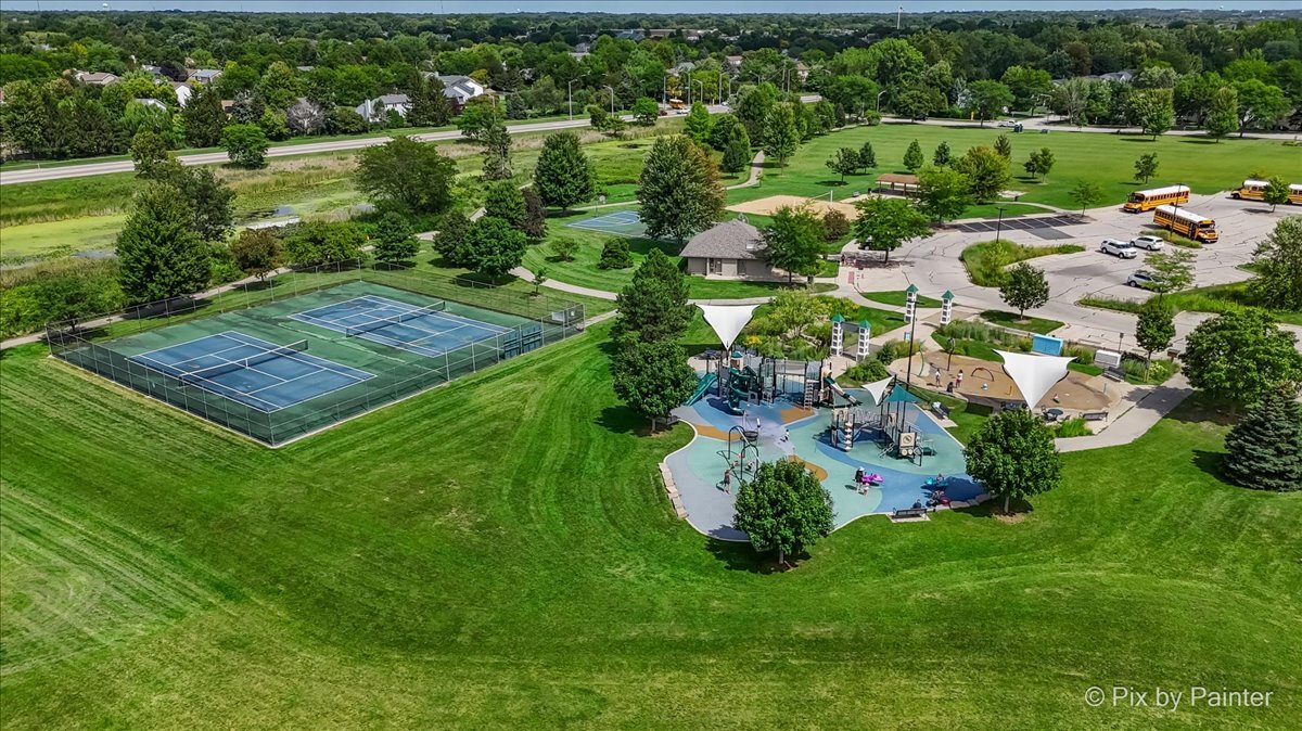 1433 Woodscreek Circle, Crystal Lake, IL 60014