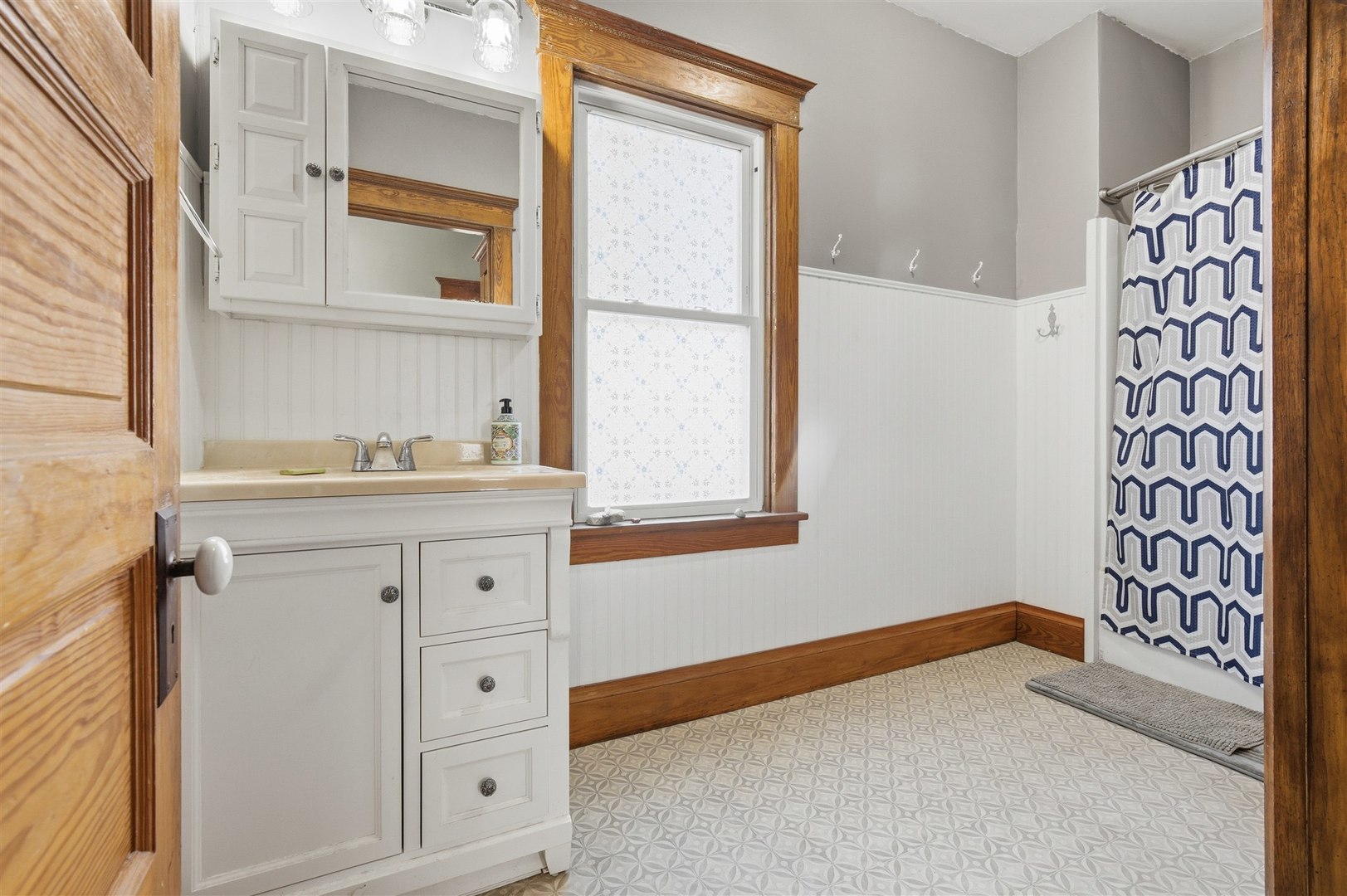 208 N Jackson Street, Flanagan, IL 61740