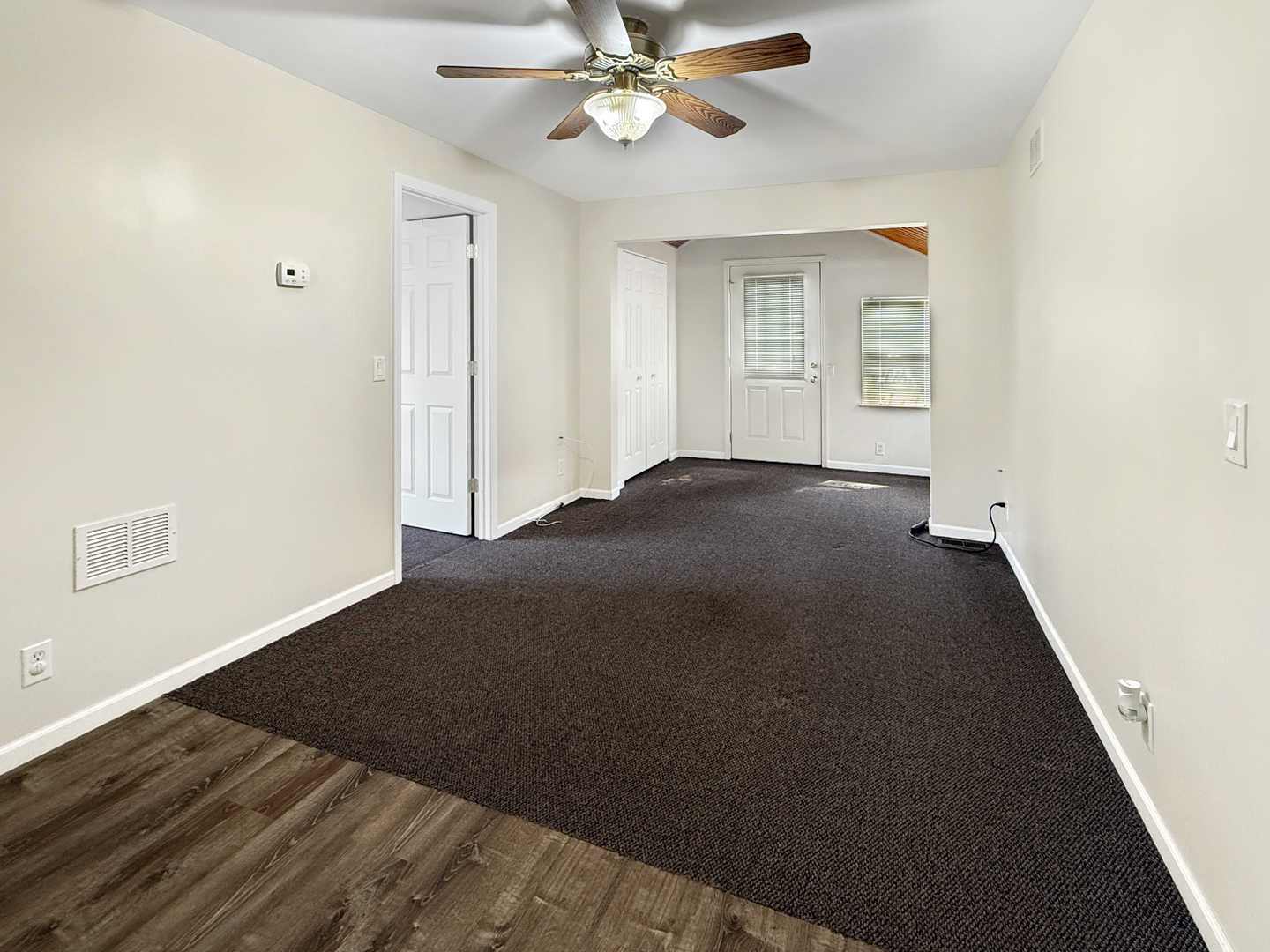 5207 Fountain Lane, McHenry, IL 60050