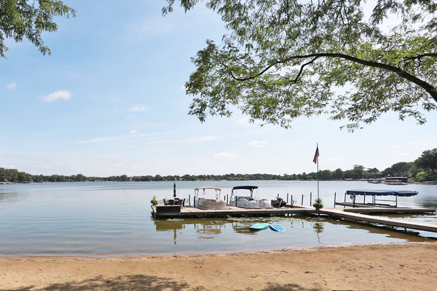 26439 N Ridge Court, Mundelein, IL 60060