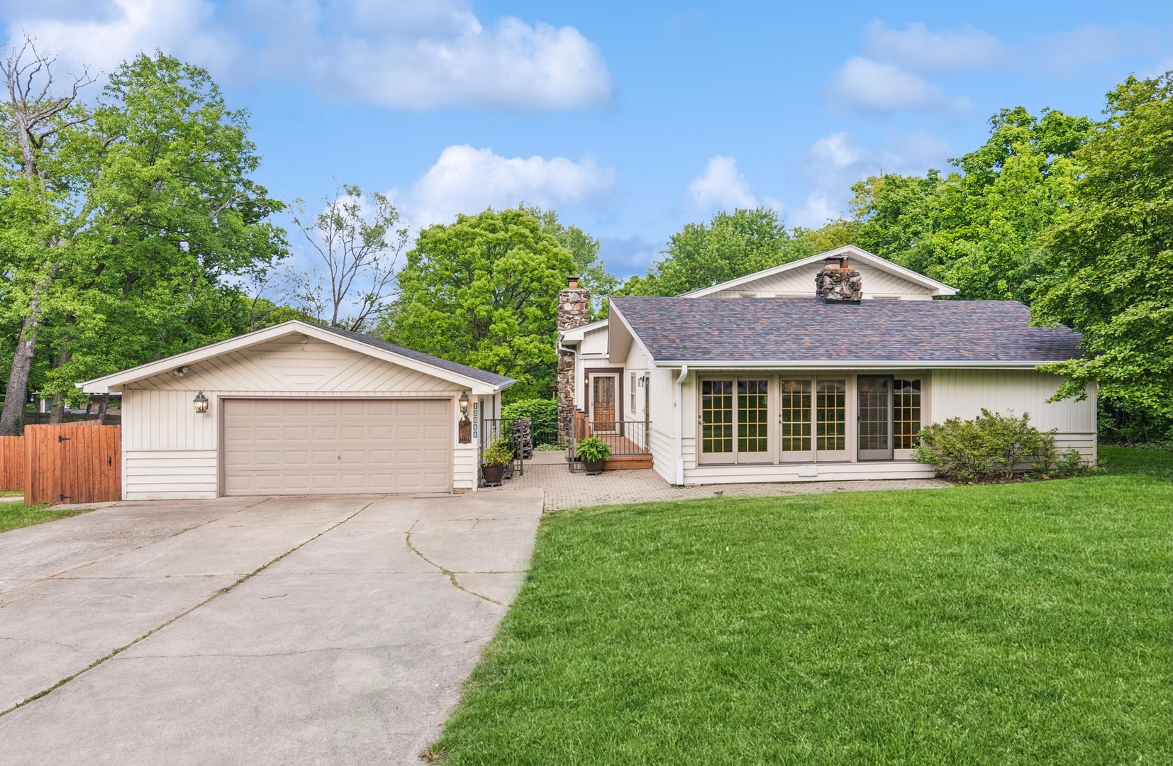 12811 S 82nd Court, Palos Park, IL 60464