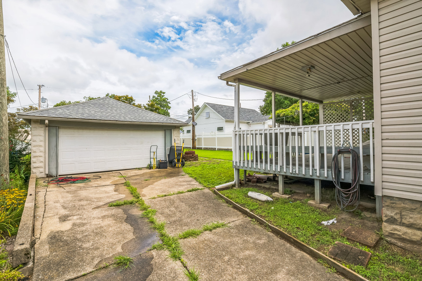 318 E 1st Street, Mount Carmel, IL 62863