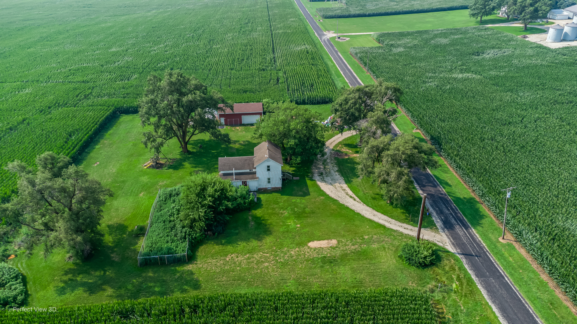 8600 S Kinsman Road, Kinsman, IL 60437